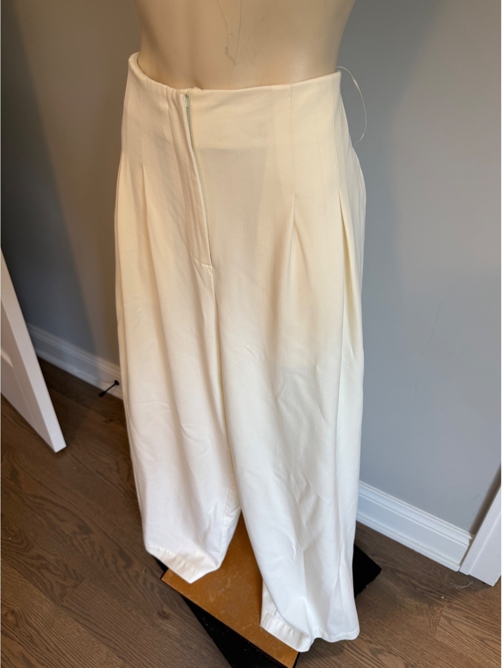 WAYF Cream Women's Dress Pants Size S